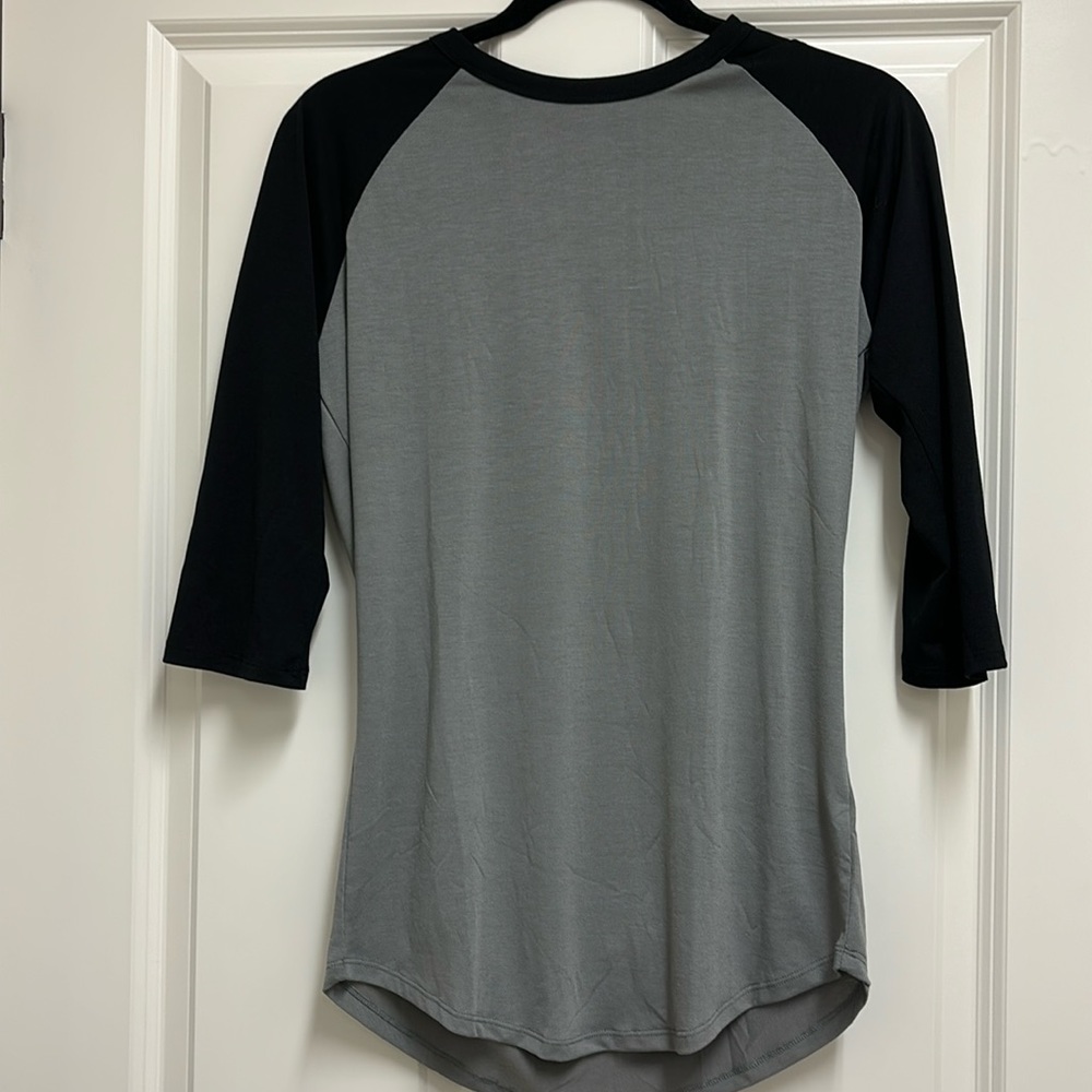 NWOT LuLaRoe ringer tee